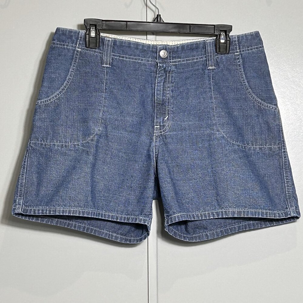 Vintage Classic Levi’s Red Tag Woman’s Denim Jean Shorts Snap Back Pocket Sz 12